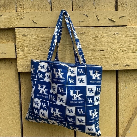 Vintage Handbags - Vintage Handmade UK Kentucky Wildcats Tote BBN